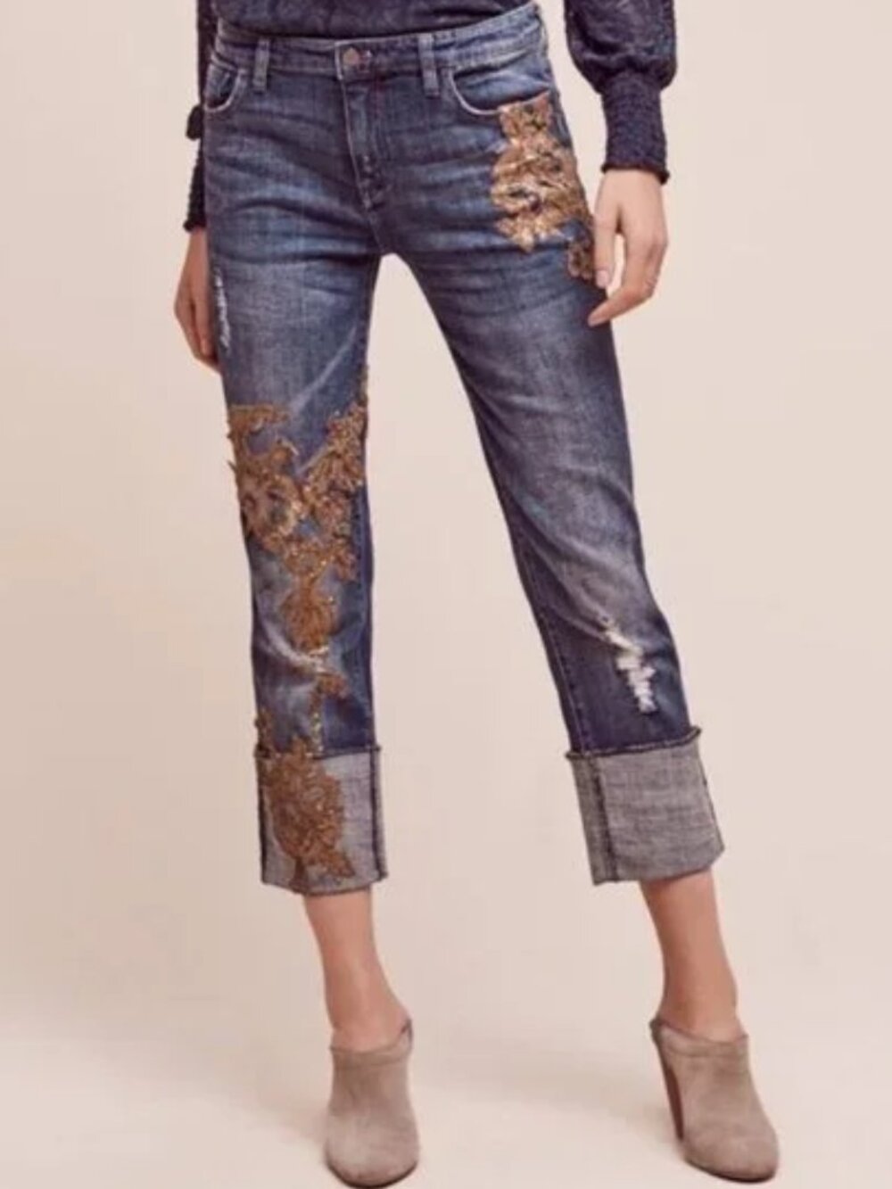 Anthropologie Pilcor Hypen Appique Cropped Jeans (size 25 or 0)
